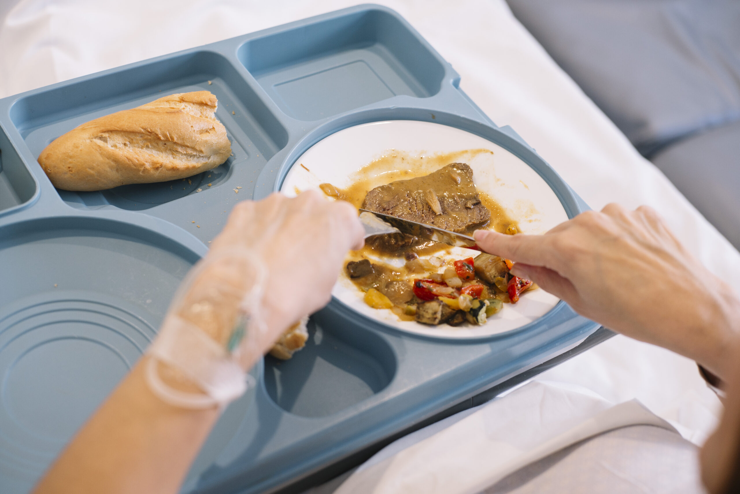 Flow Wrap Packaging - woman eating in the hospital 2025 02 12 04 50 36 utc scaled